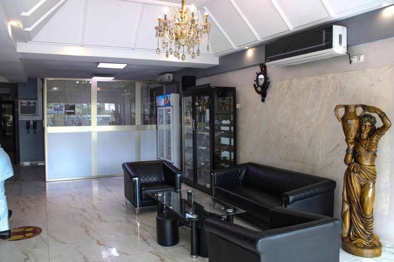 Residence Le Carat Bonapriso Douala Kültér fotó