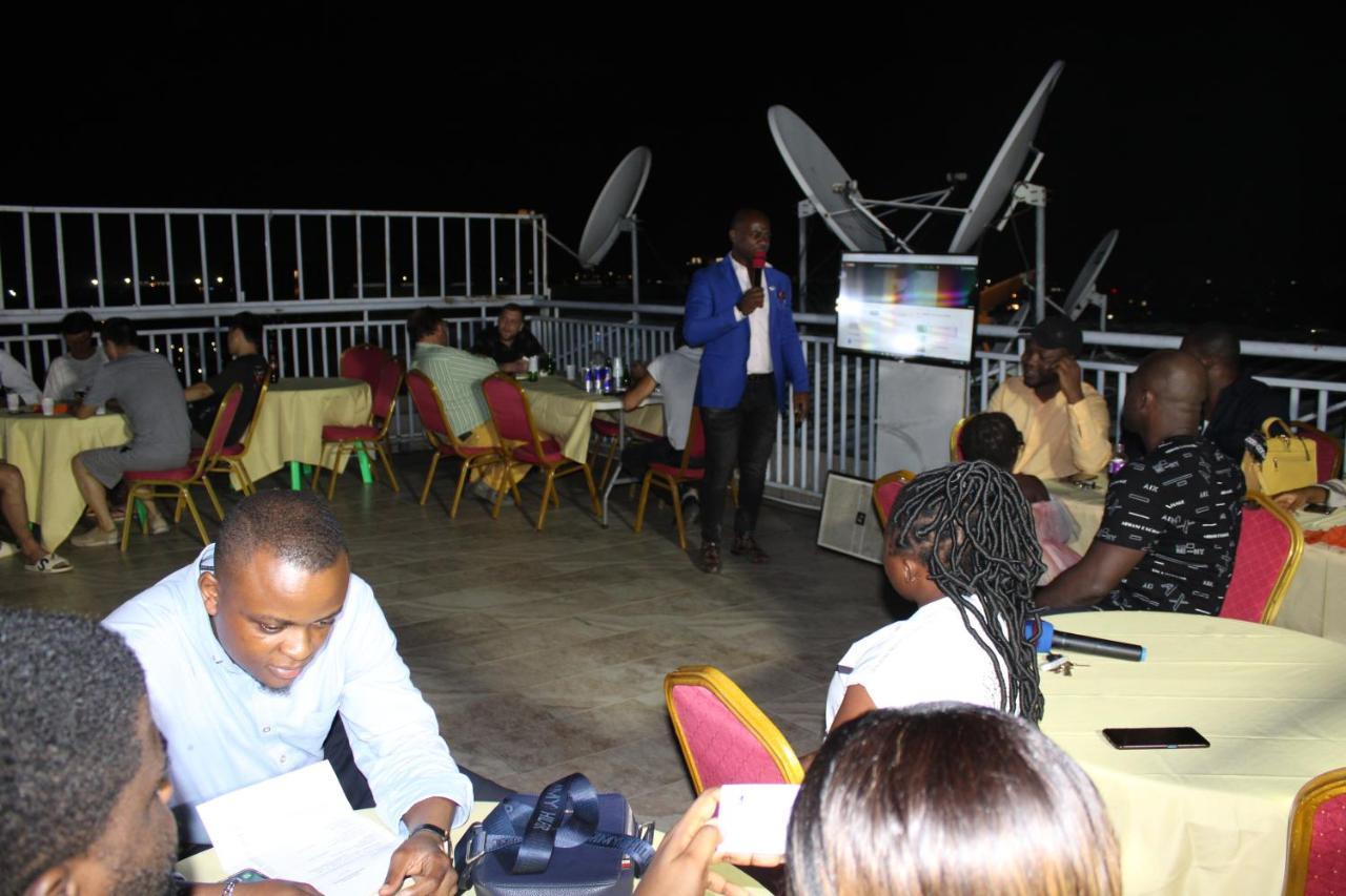 Residence Le Carat Bonapriso Douala Kültér fotó