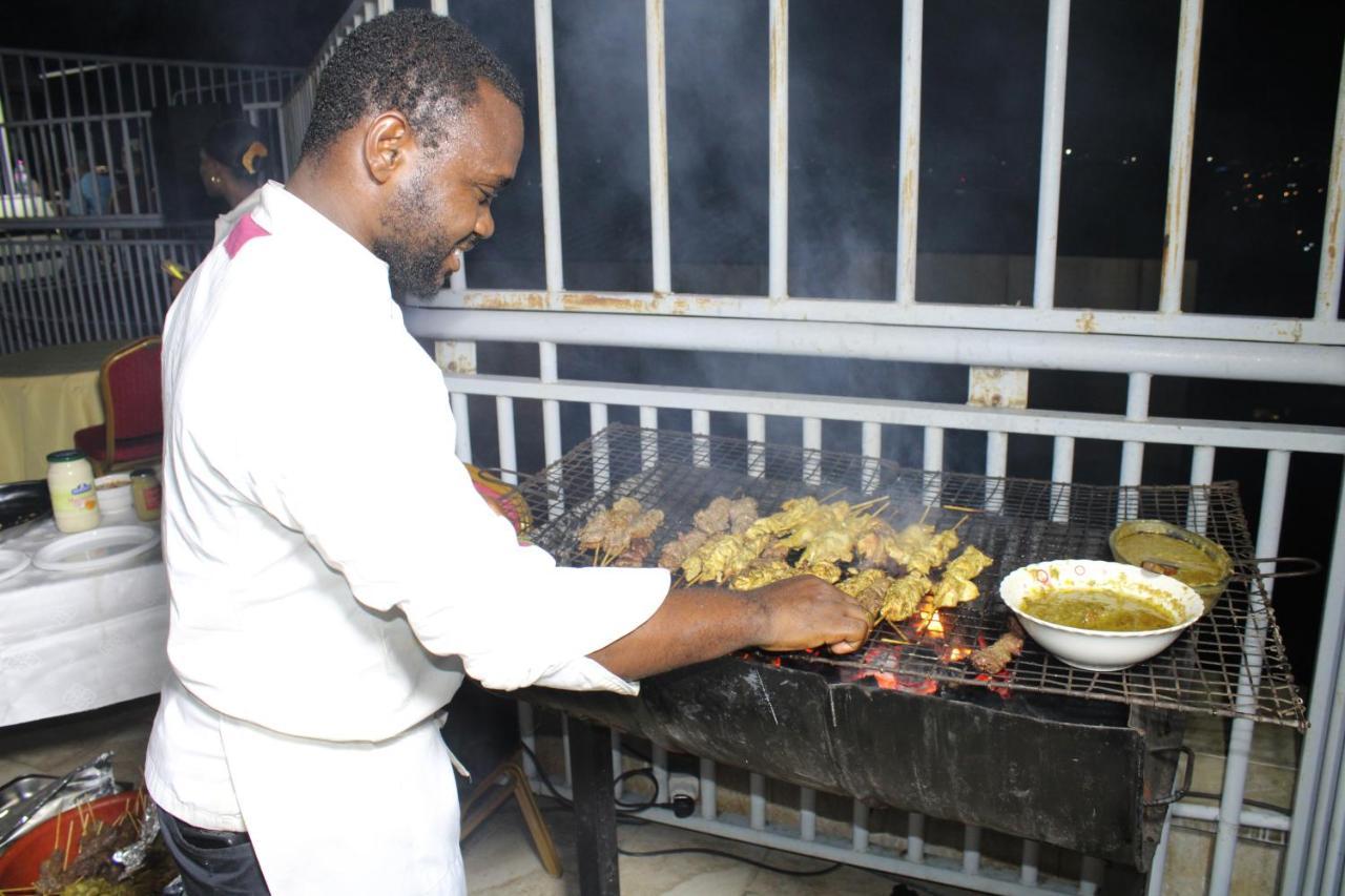 Residence Le Carat Bonapriso Douala Kültér fotó