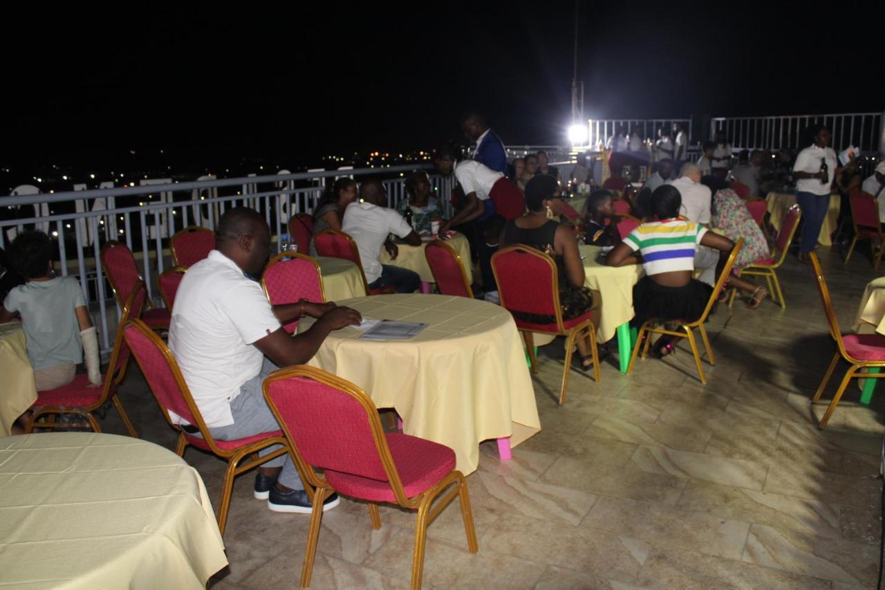 Residence Le Carat Bonapriso Douala Kültér fotó